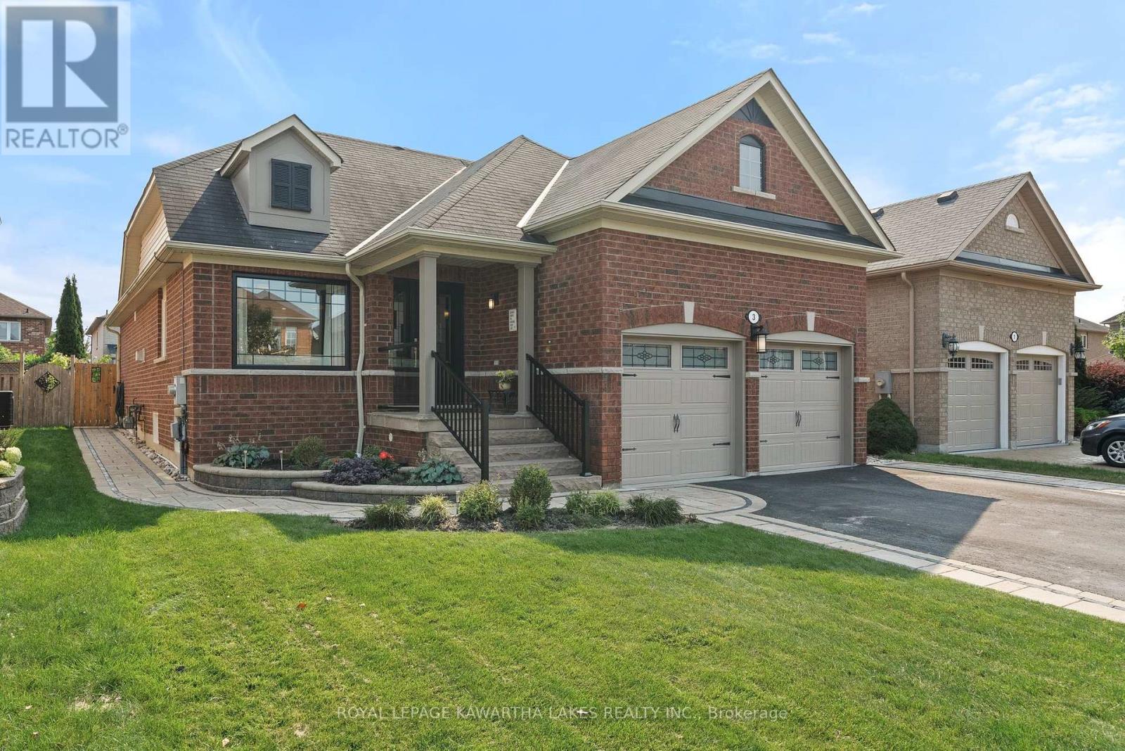 3 HARKNESS DRIVE, Whitby, Ontario