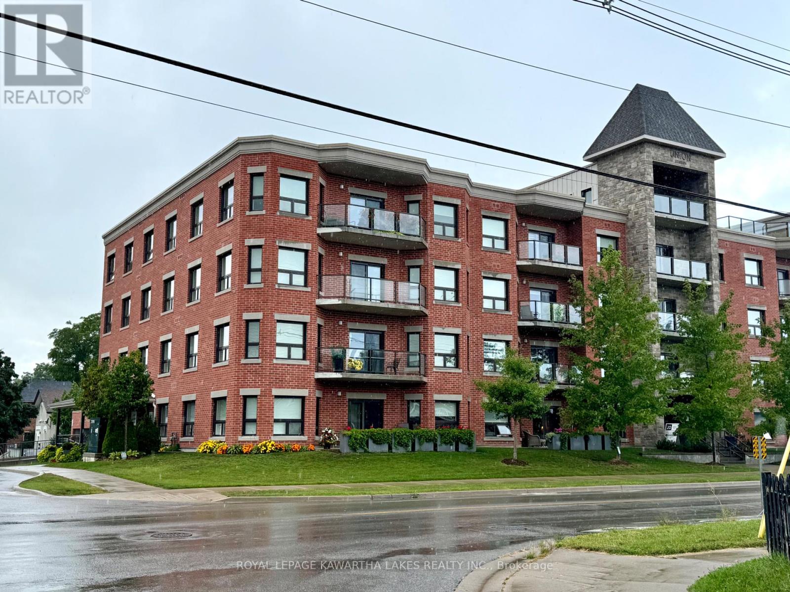 307 - 58 Glenelg Street W, Kawartha Lakes (Lindsay), Ontario  K9V 0M9 - Photo 1 - X9380775