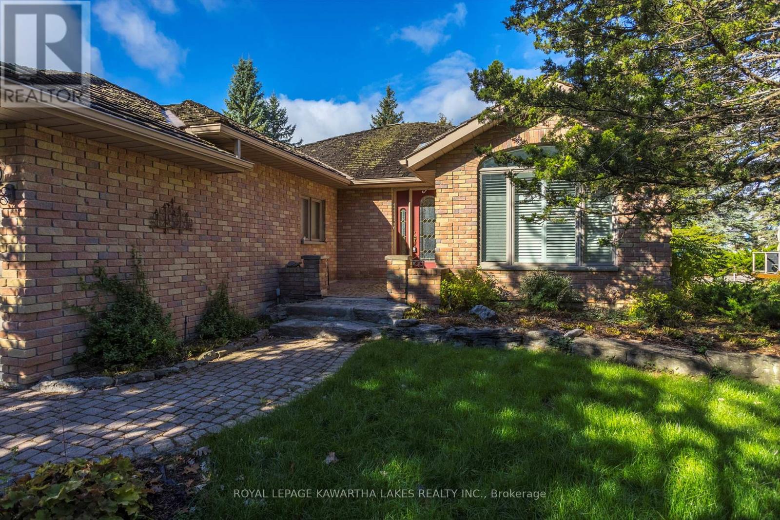 3 Squires Row, Kawartha Lakes, Ontario  K0M 1A0 - Photo 1 - X9387252