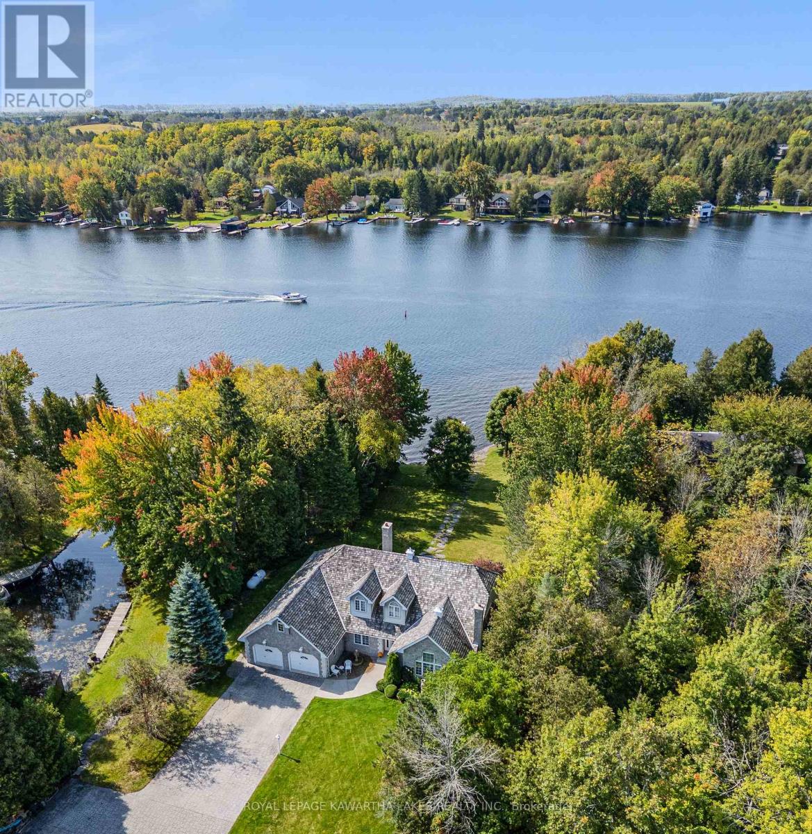 <h3>$2,150,000</h3><p>4 Sturgeon Glen Road, Kawartha Lakes, Ontario</p>