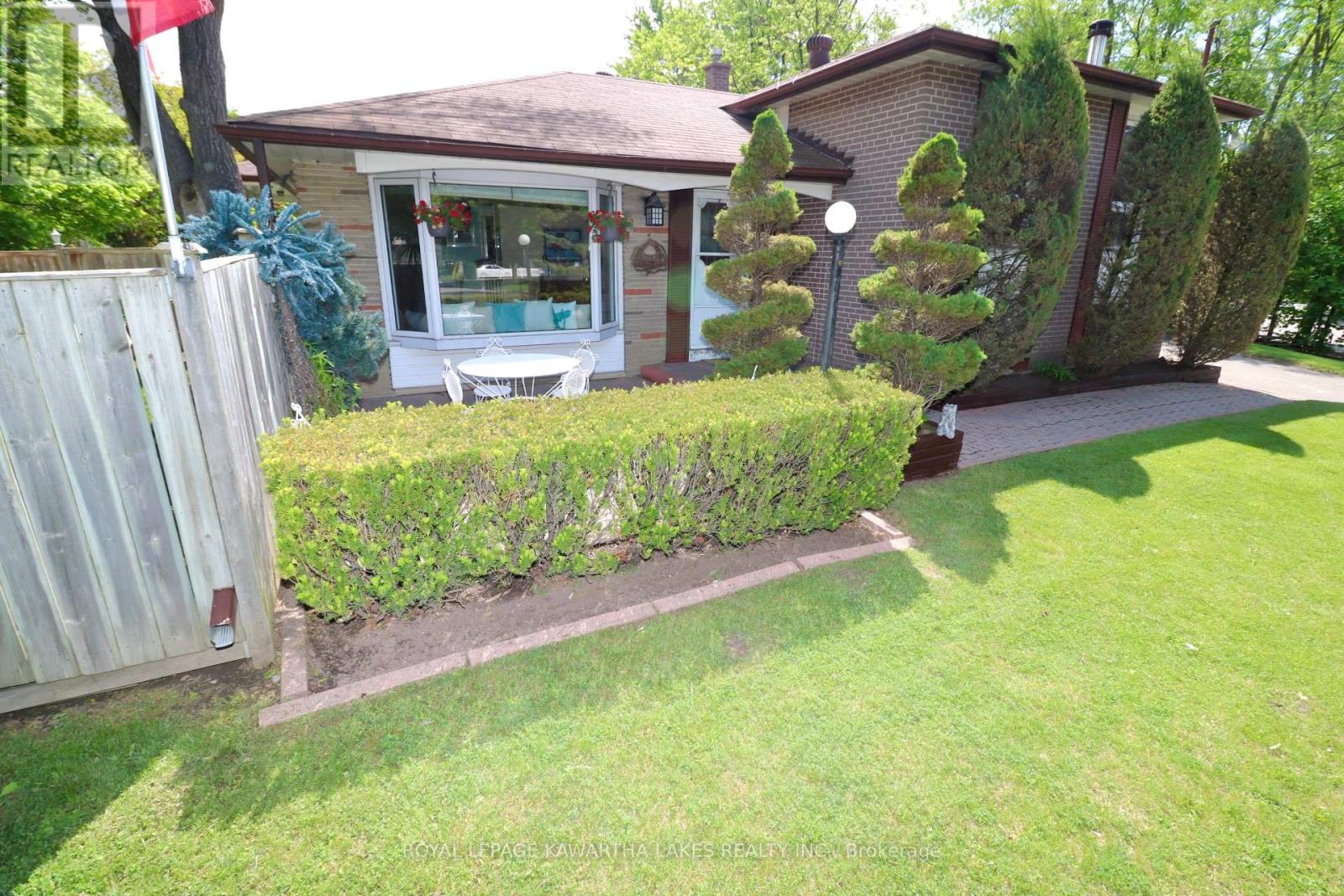 403 Alper Street, Richmond Hill, Ontario  L4C 2Z5 - Photo 29 - N10415377