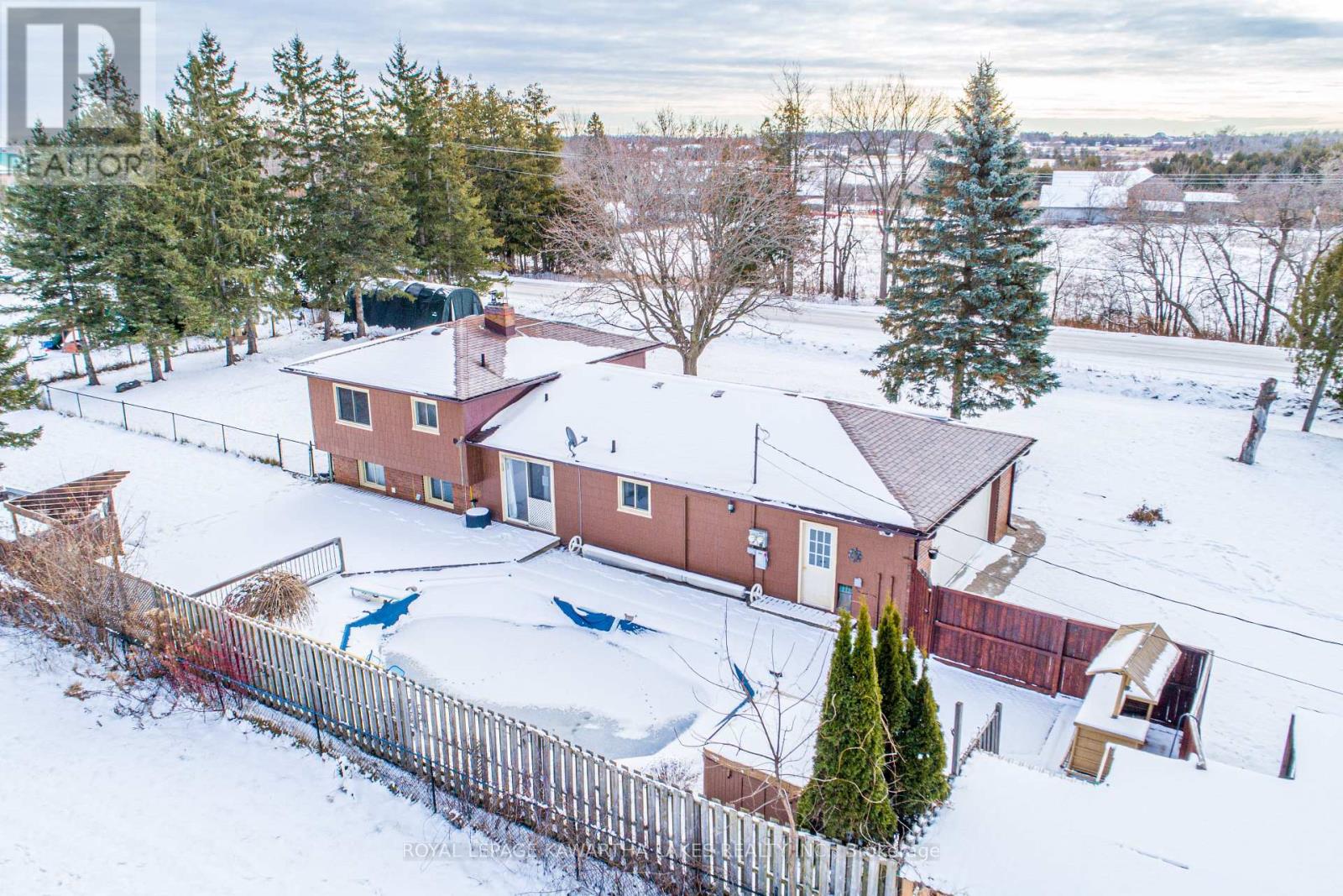 2 Maxwell Street, Kawartha Lakes, Ontario  K0M 1L0 - Photo 40 - X11880988