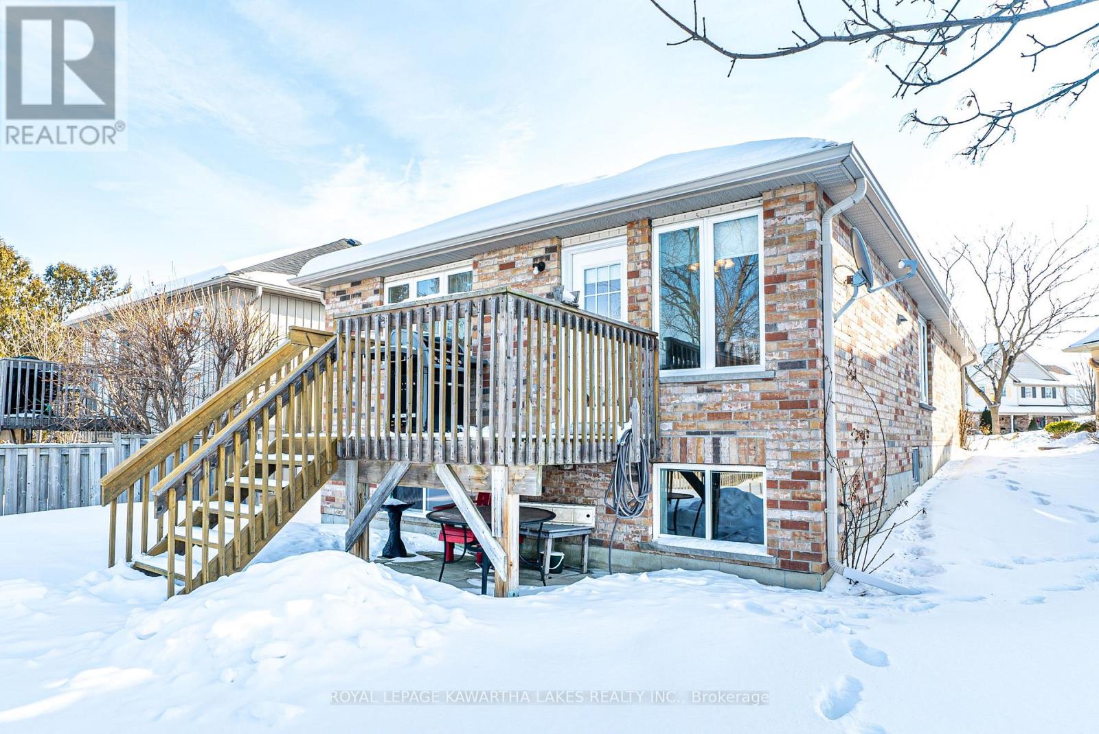 36 Fallingbrook Crescent, Kawartha Lakes, Ontario  K9V 0B3 - Photo 32 - X11970988