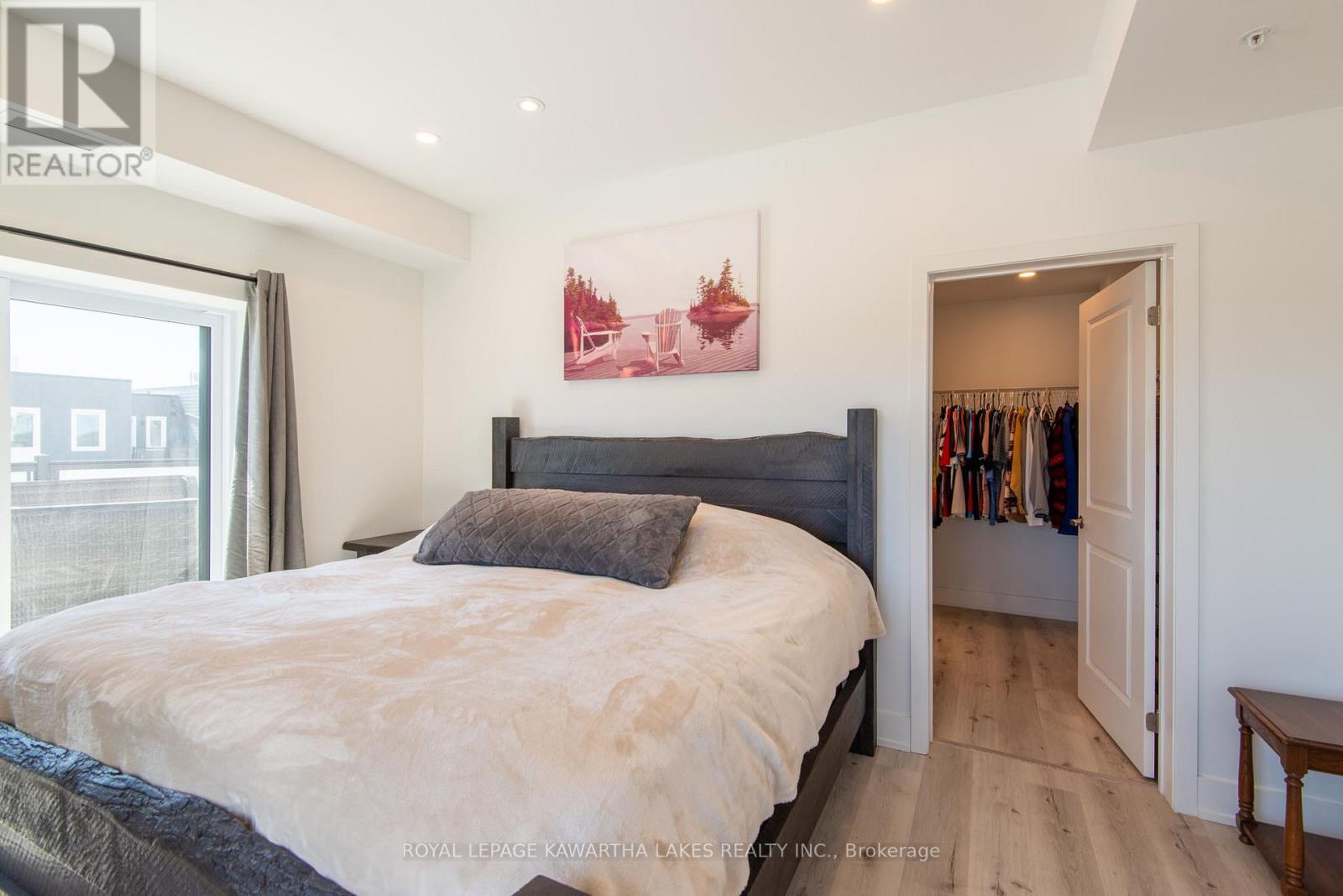 201 - 19 West Street N, Kawartha Lakes, Ontario  K0M 1N0 - Photo 8 - X12094763