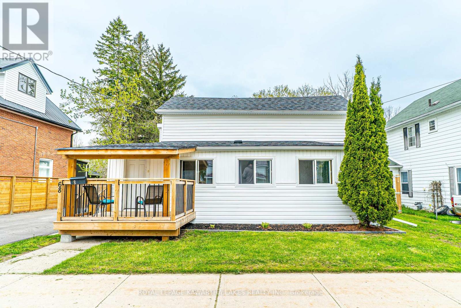 68 Ridout Street, Kawartha Lakes, Ontario  K9V 2B8 - Photo 7 - X12137233