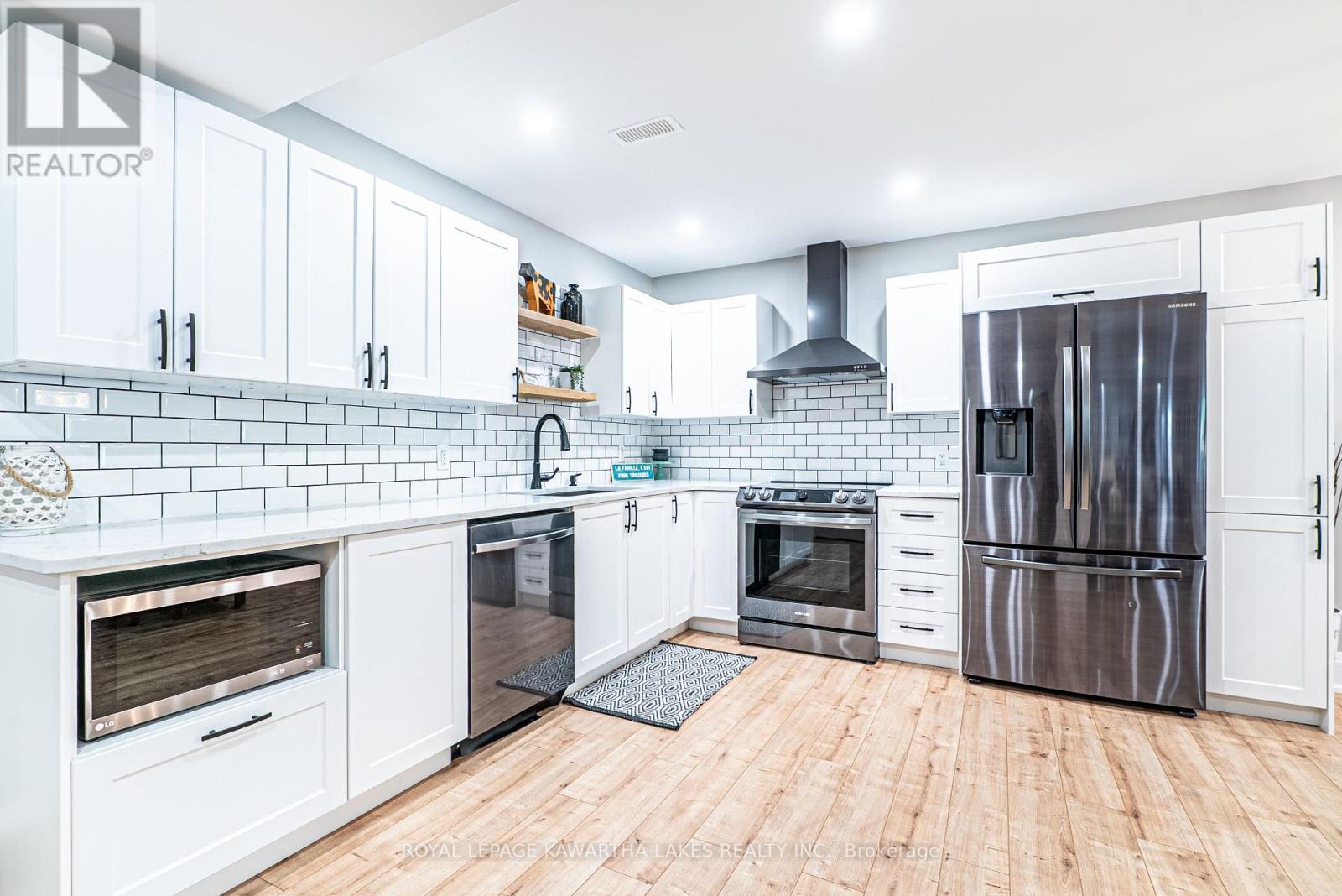 24 Alcorn Drive, Kawartha Lakes, Ontario  K9V 0N1 - Photo 32 - X12137614