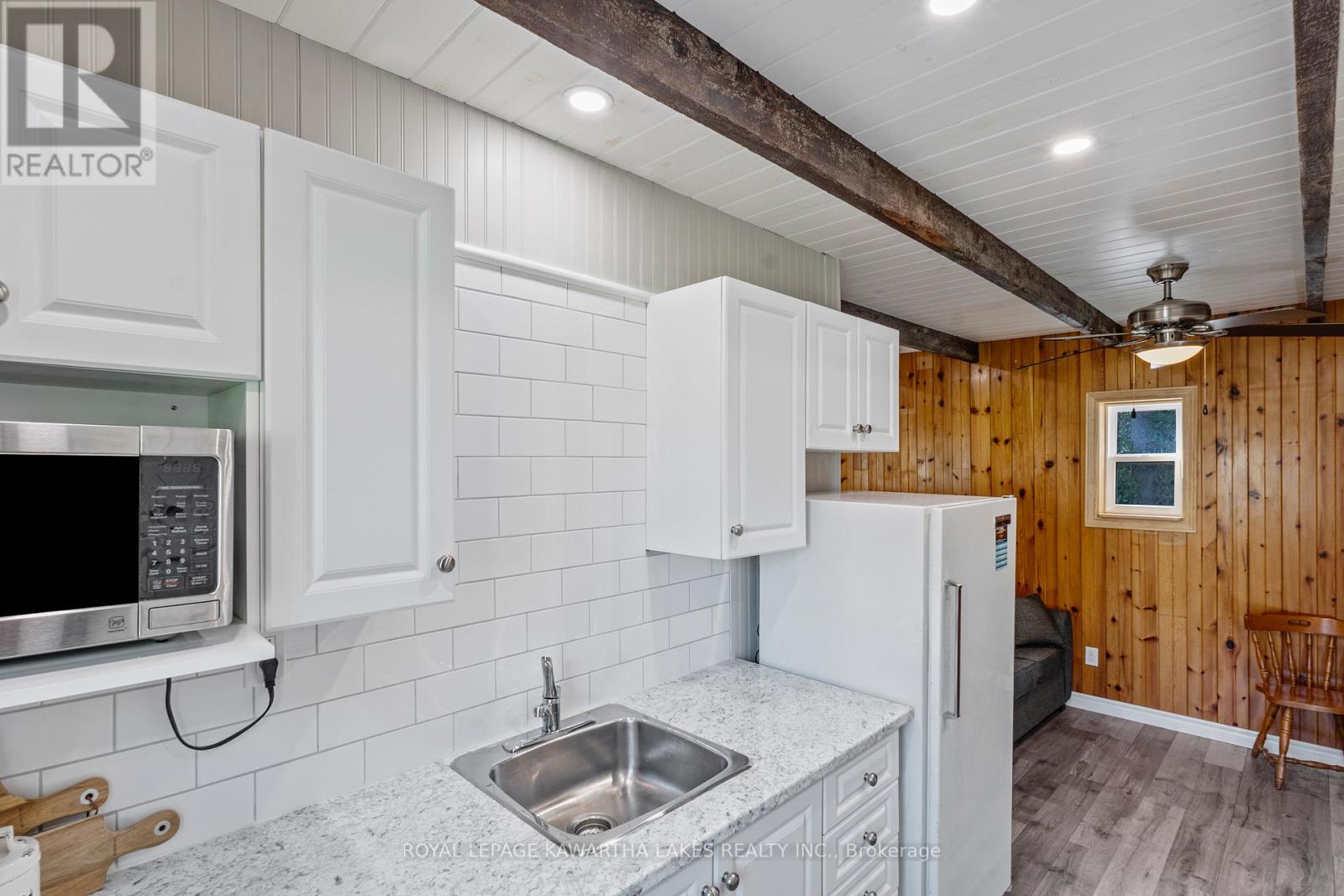 404 Balsam Lake Drive, Kawartha Lakes, Ontario  K0M 2B0 - Photo 13 - X12138681