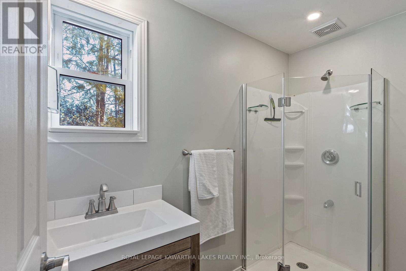 404 Balsam Lake Drive, Kawartha Lakes, Ontario  K0M 2B0 - Photo 20 - X12138681