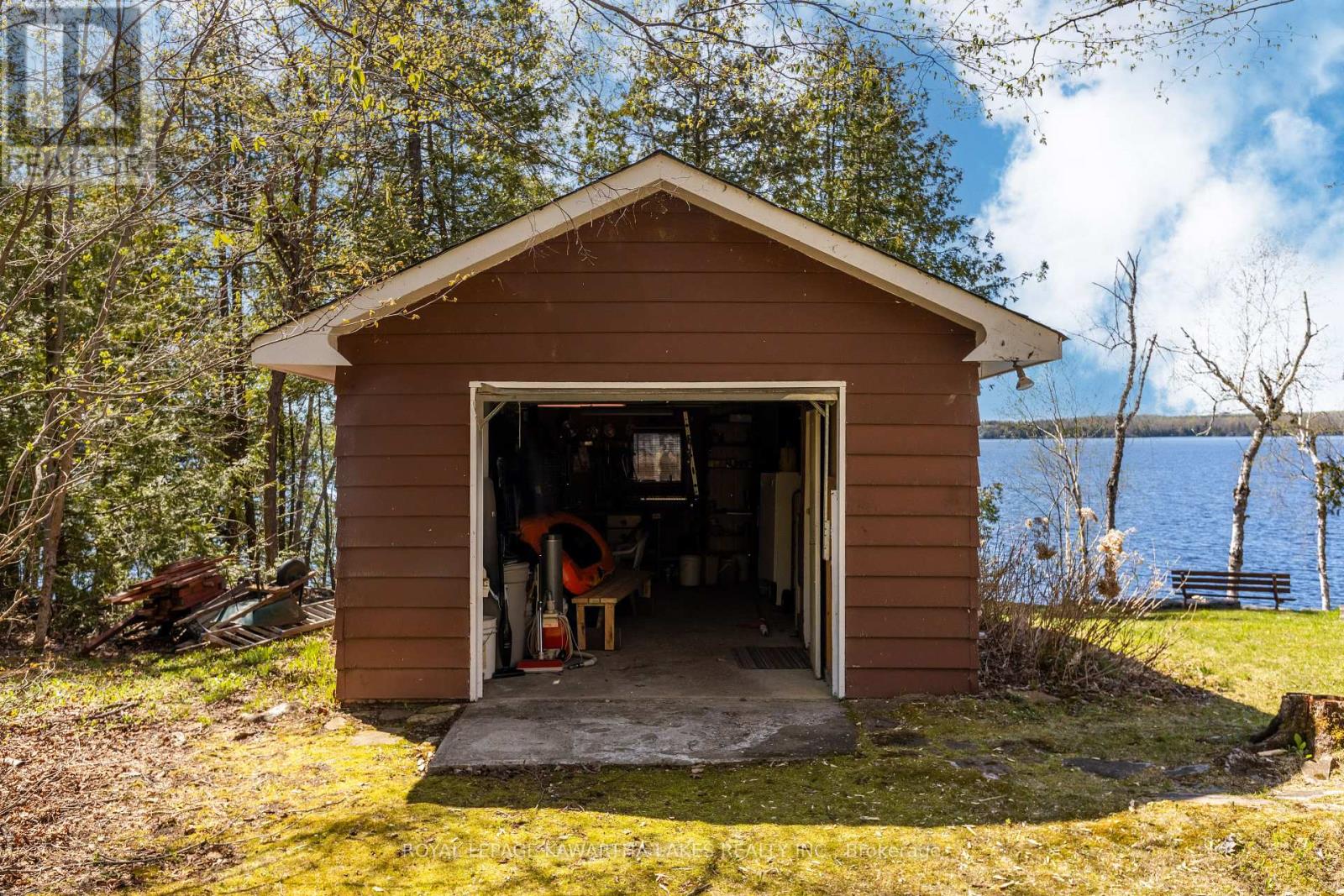 194 Rustic Trail, Kawartha Lakes, Ontario  K0M 1C0 - Photo 33 - X12140613