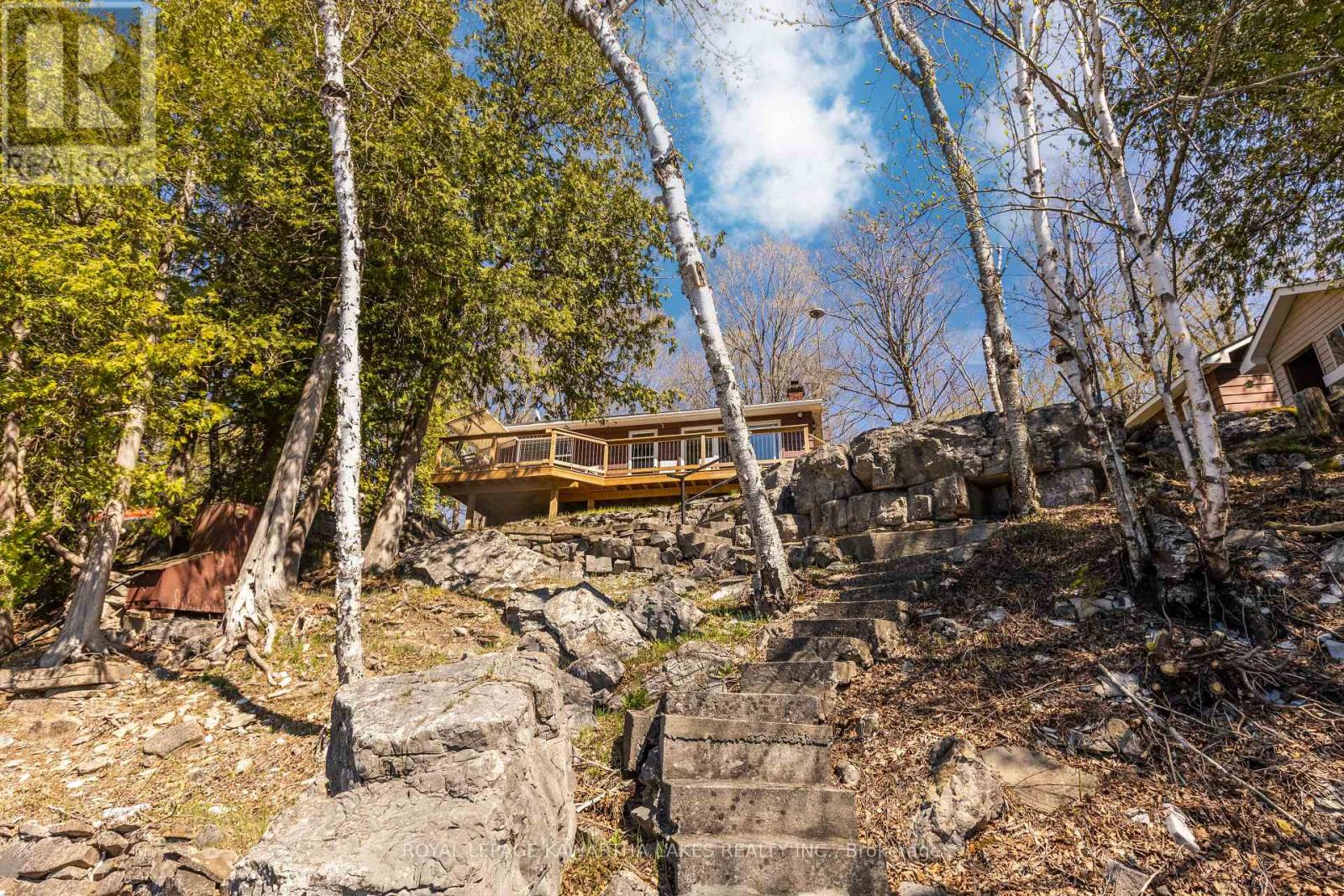 194 Rustic Trail, Kawartha Lakes, Ontario  K0M 1C0 - Photo 39 - X12140613