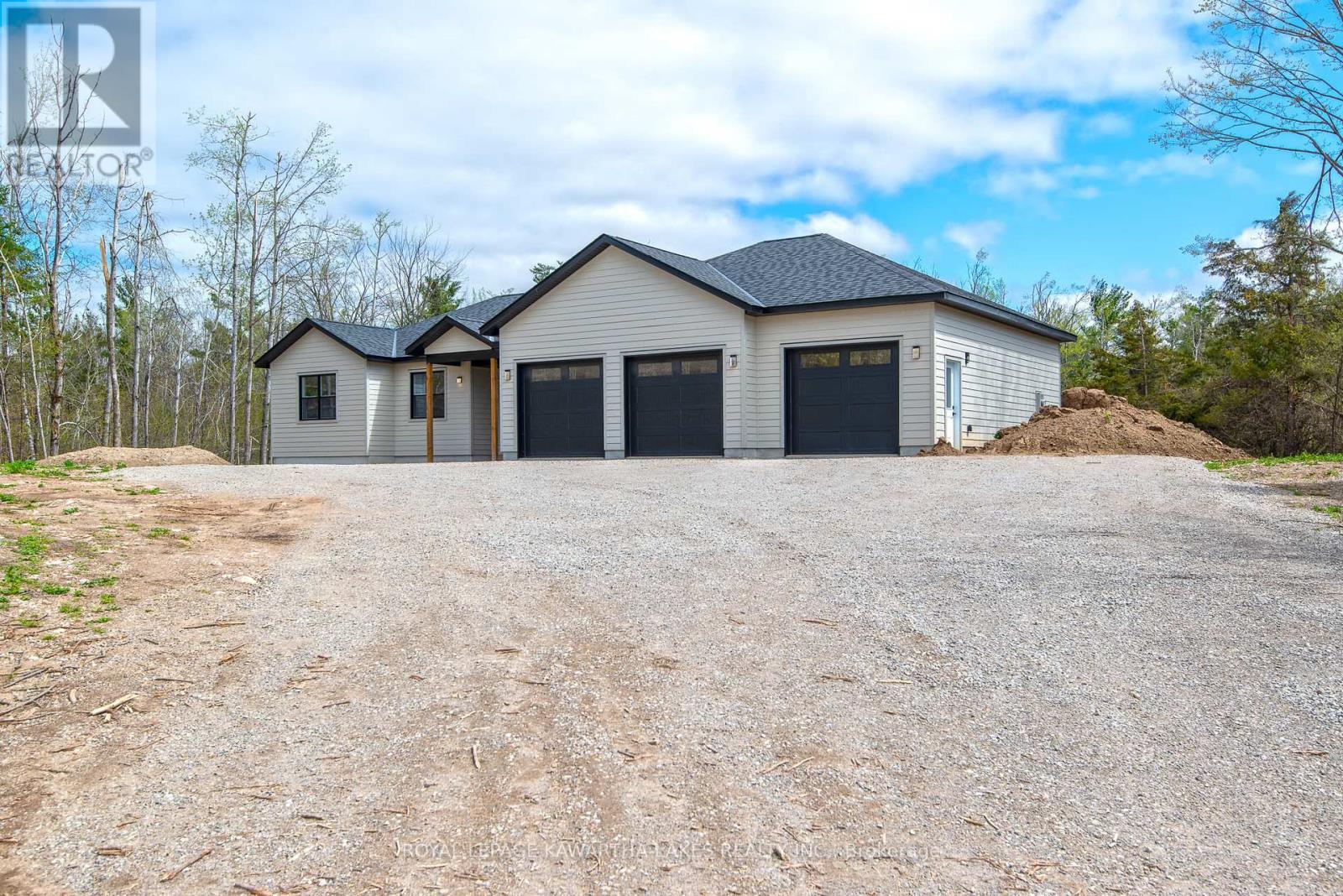 104 Moon Line Road N, Trent Lakes, Ontario  K0M 1A0 - Photo 1 - X12143680