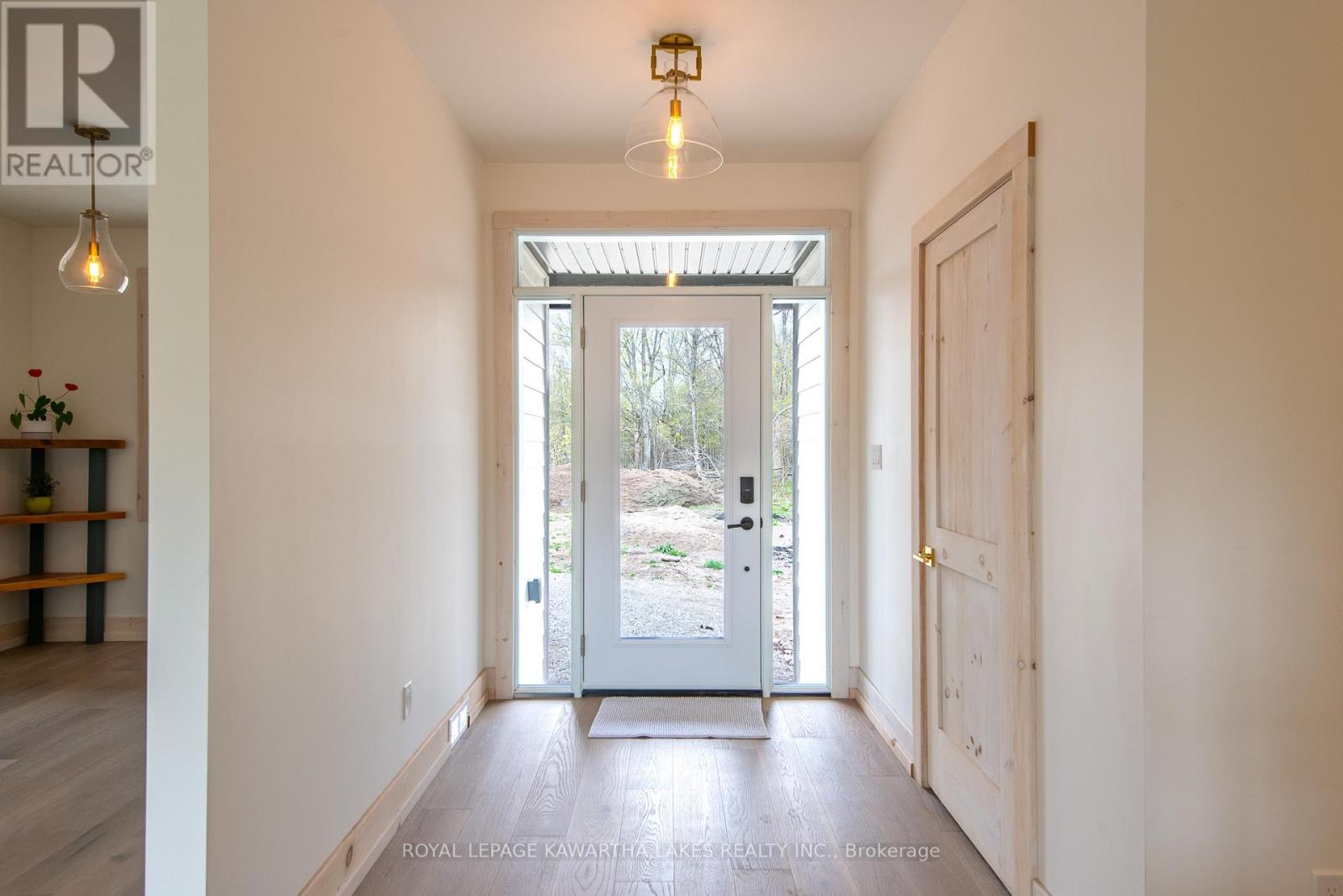 104 Moon Line Road N, Trent Lakes, Ontario  K0M 1A0 - Photo 4 - X12143680