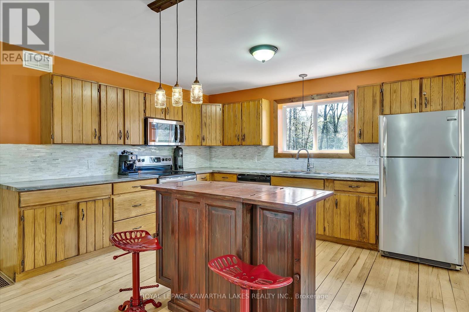 166 Jeffrey Lake Road, Faraday, Ontario  K0L 1C0 - Photo 8 - X12144731