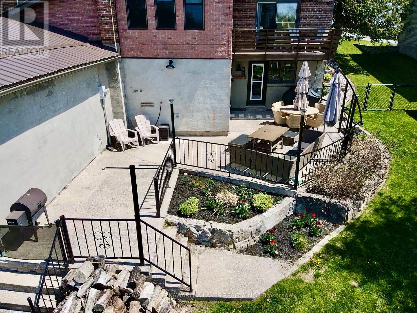 674 Osborne Street, Brock, Ontario  L0K 1A0 - Photo 5 - N12151966