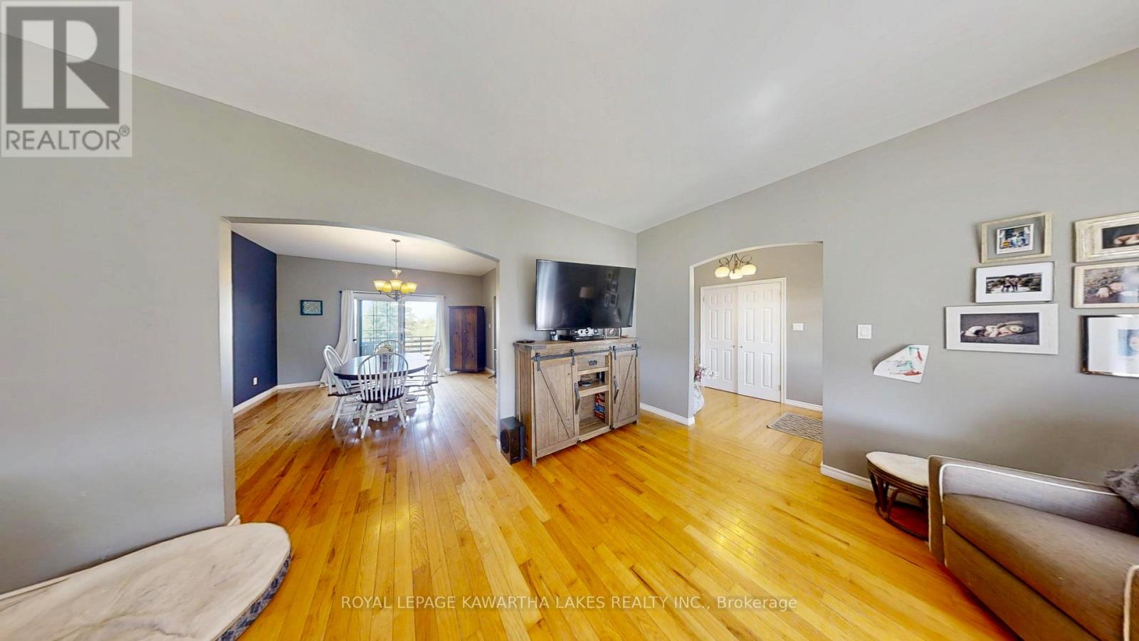 674 Osborne Street, Brock, Ontario  L0K 1A0 - Photo 8 - N12151966
