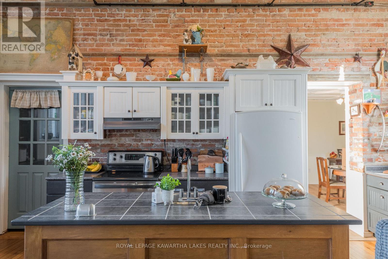 178 Grasshill Road, Kawartha Lakes, Ontario  K0M 2T0 - Photo 3 - X12154957