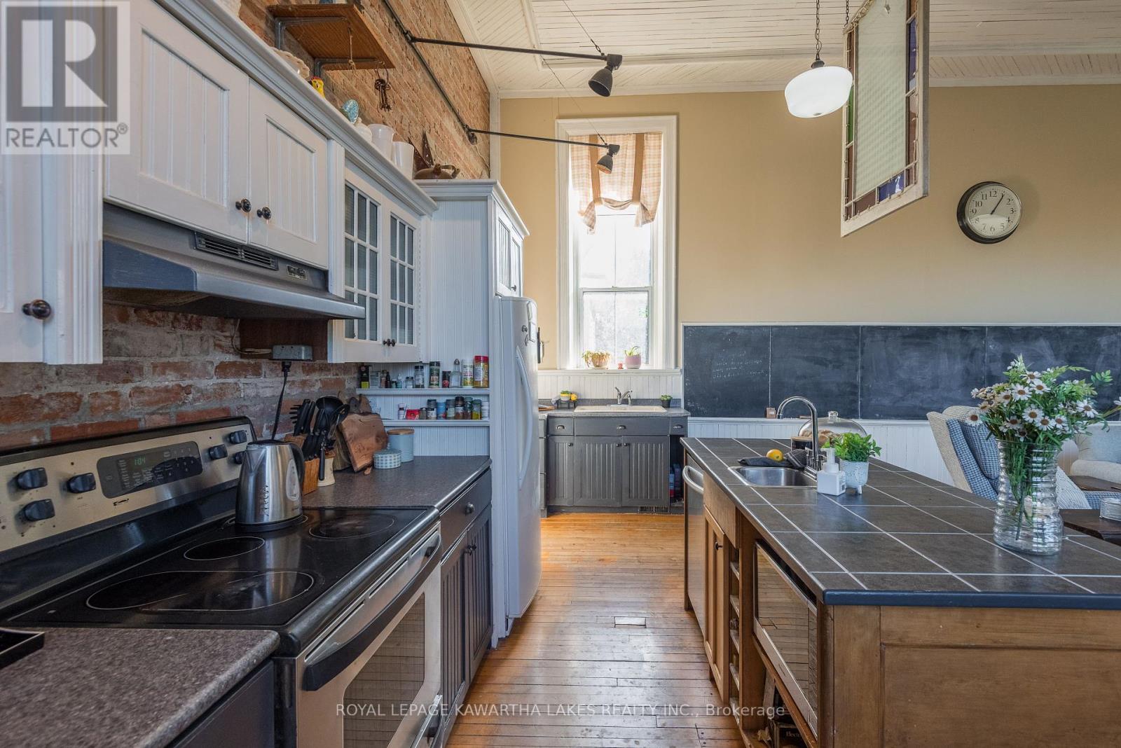 178 Grasshill Road, Kawartha Lakes, Ontario  K0M 2T0 - Photo 6 - X12154957