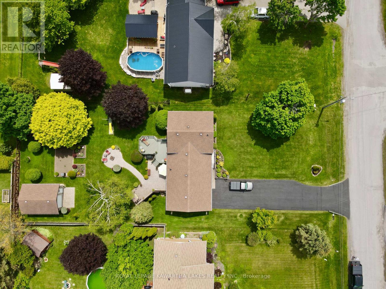 30 Grant Drive, Kawartha Lakes, Ontario  K0M 2M0 - Photo 3 - X12181756