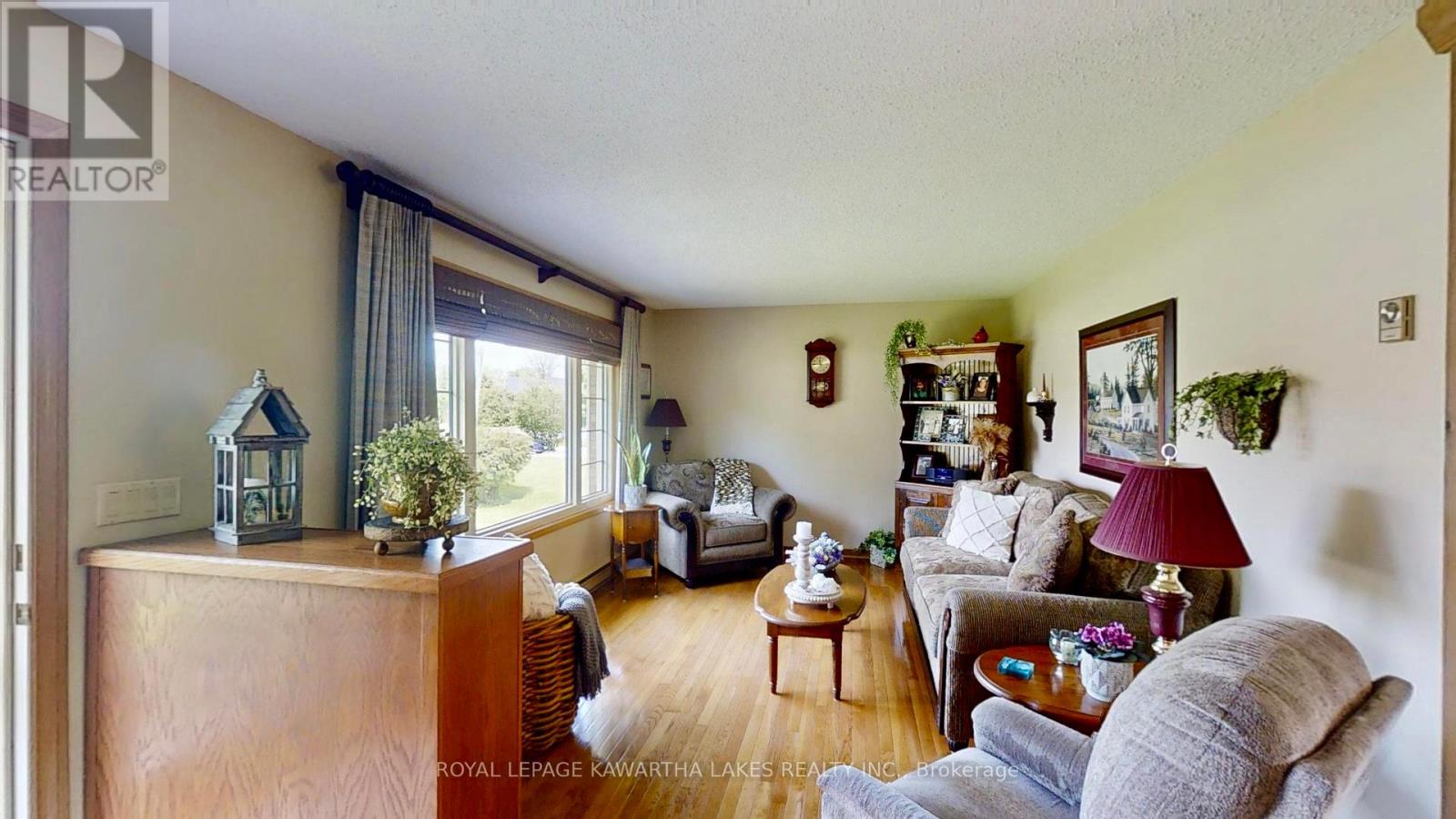30 Grant Drive, Kawartha Lakes, Ontario  K0M 2M0 - Photo 6 - X12181756