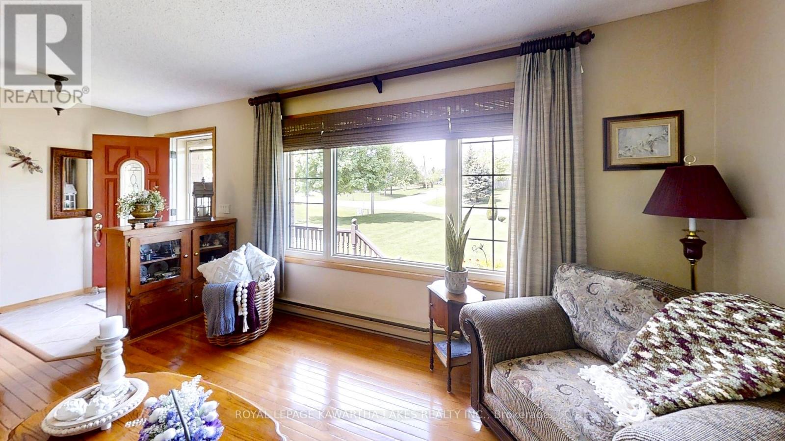 30 Grant Drive, Kawartha Lakes, Ontario  K0M 2M0 - Photo 7 - X12181756