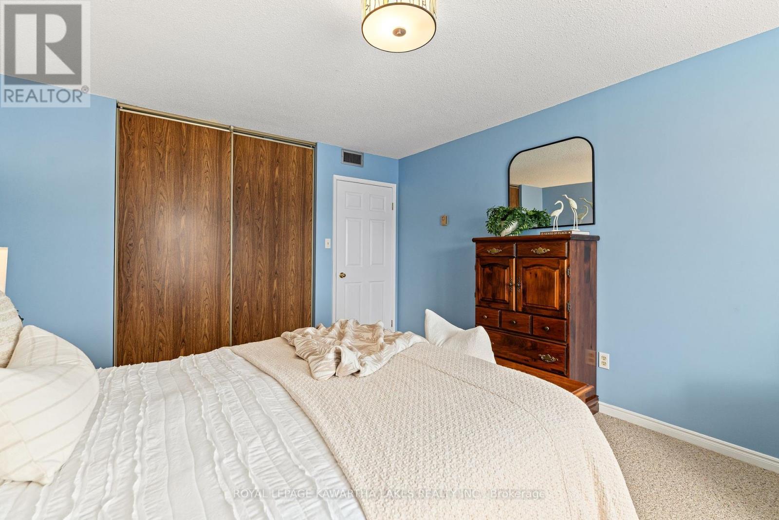303 - 2 Heritage Way, Kawartha Lakes, Ontario  K9V 5P5 - Photo 33 - X12184565