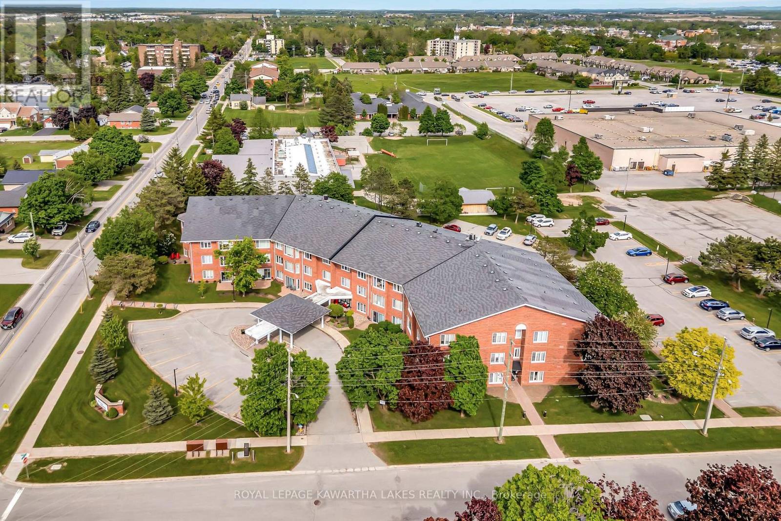 303 - 2 Heritage Way, Kawartha Lakes, Ontario  K9V 5P5 - Photo 4 - X12184565