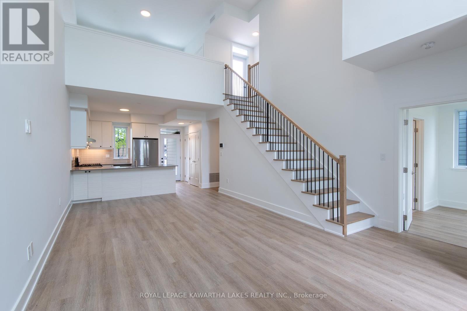 7 - 19 West Street N, Kawartha Lakes, Ontario  K0M 1N0 - Photo 2 - X12188125