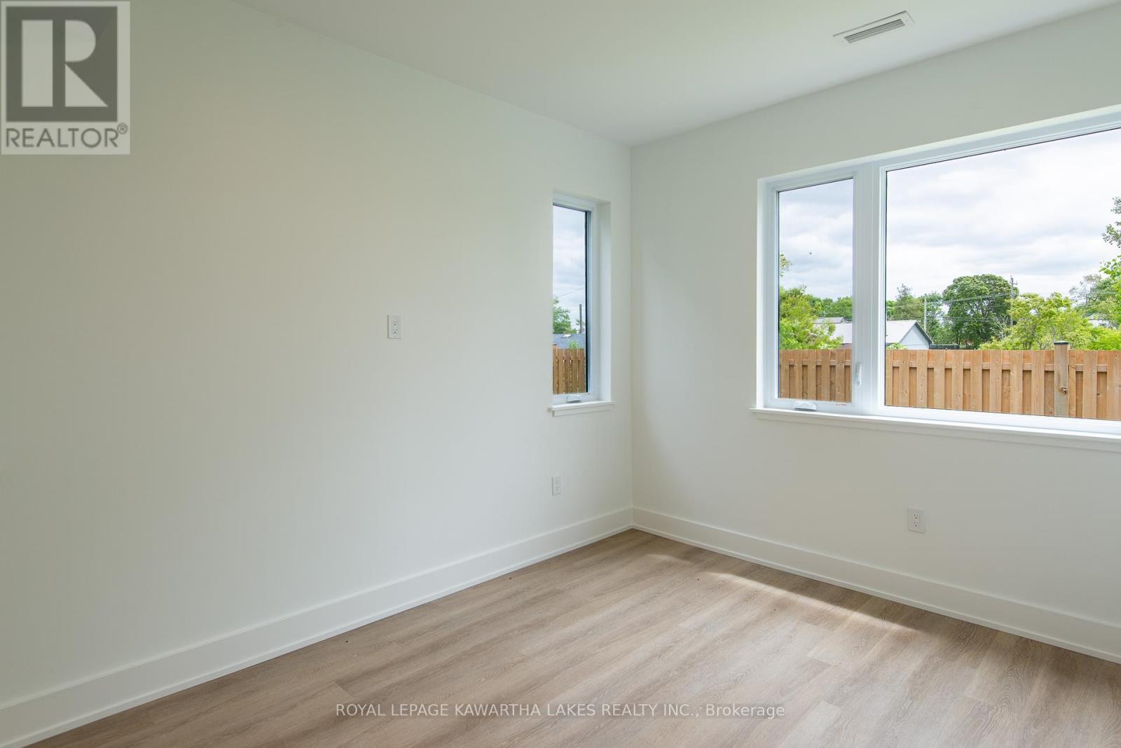 7 - 19 West Street N, Kawartha Lakes, Ontario  K0M 1N0 - Photo 6 - X12188125