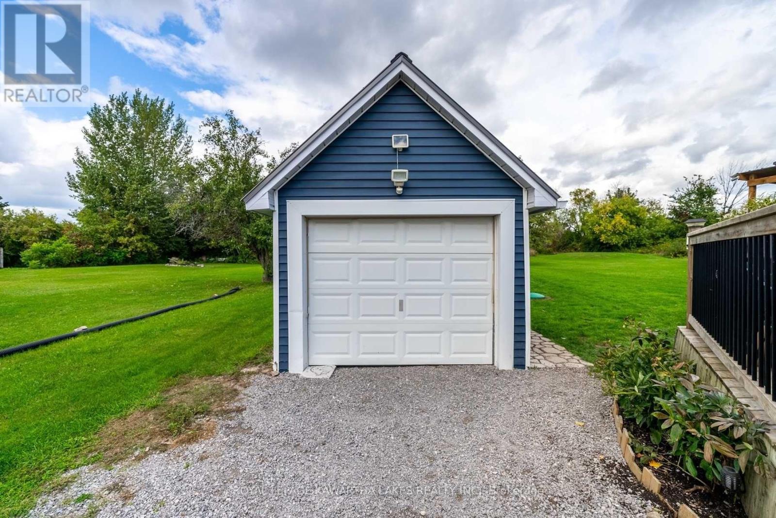 813 County Road 121 Road, Kawartha Lakes, Ontario  K0M 1N0 - Photo 22 - X12189159