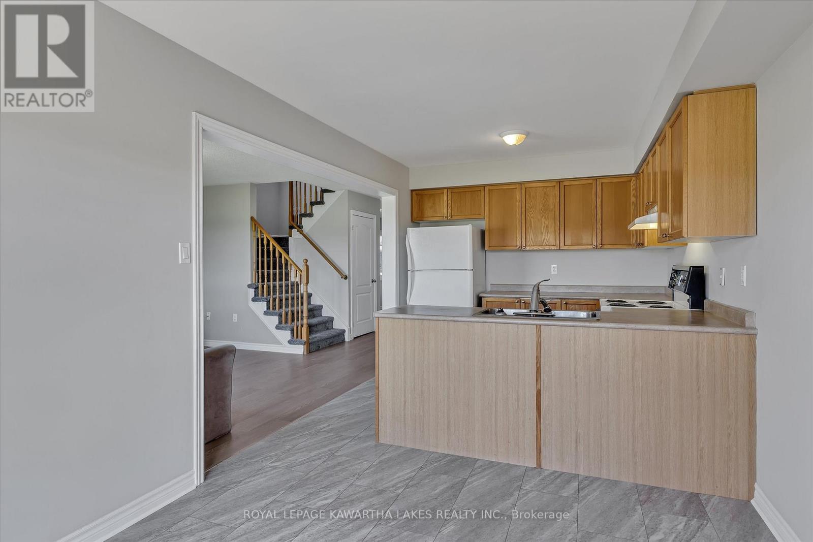 55 Truax Street, Kawartha Lakes, Ontario  K9V 0E3 - Photo 18 - X12189900