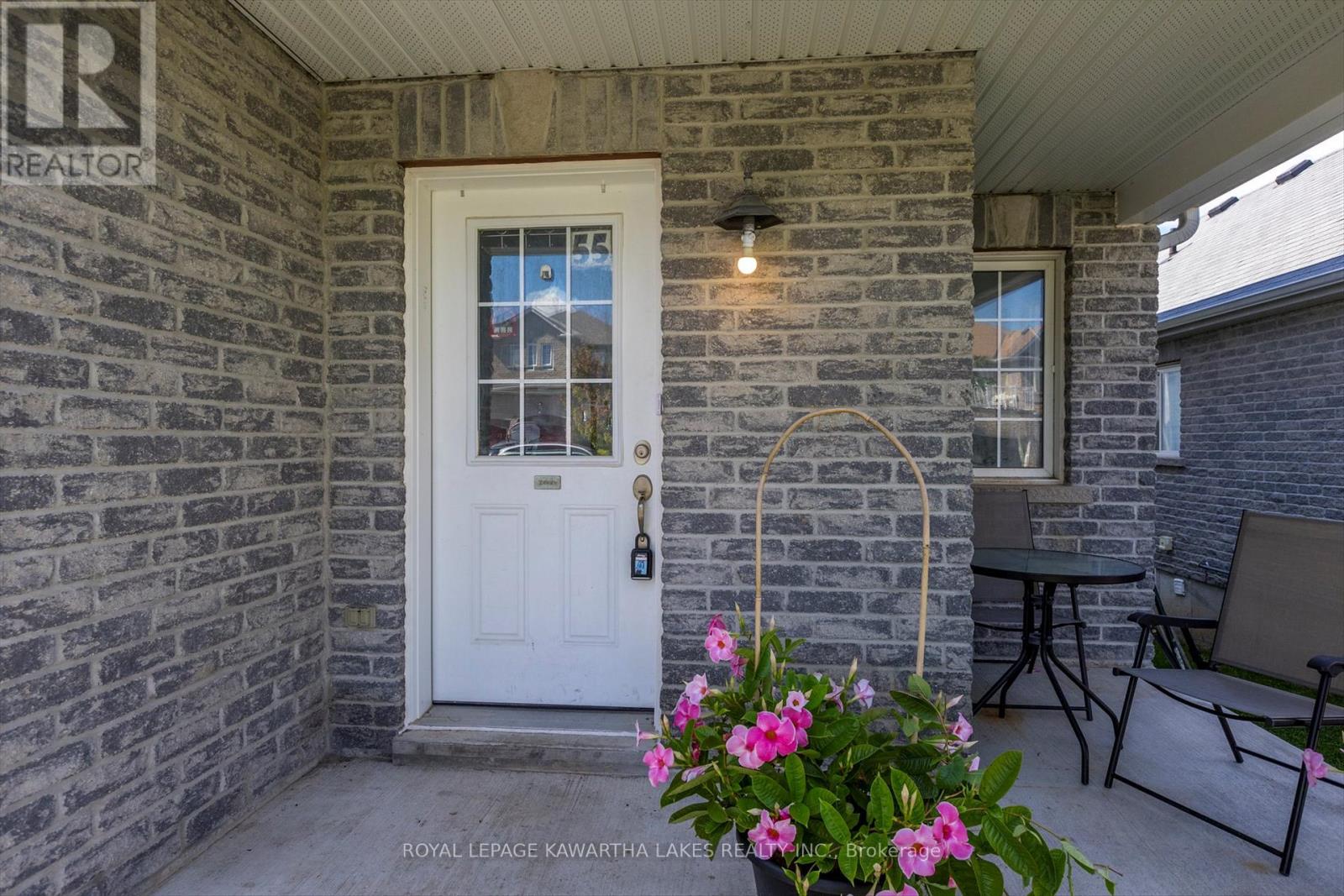 55 Truax Street, Kawartha Lakes, Ontario  K9V 0E3 - Photo 4 - X12189900