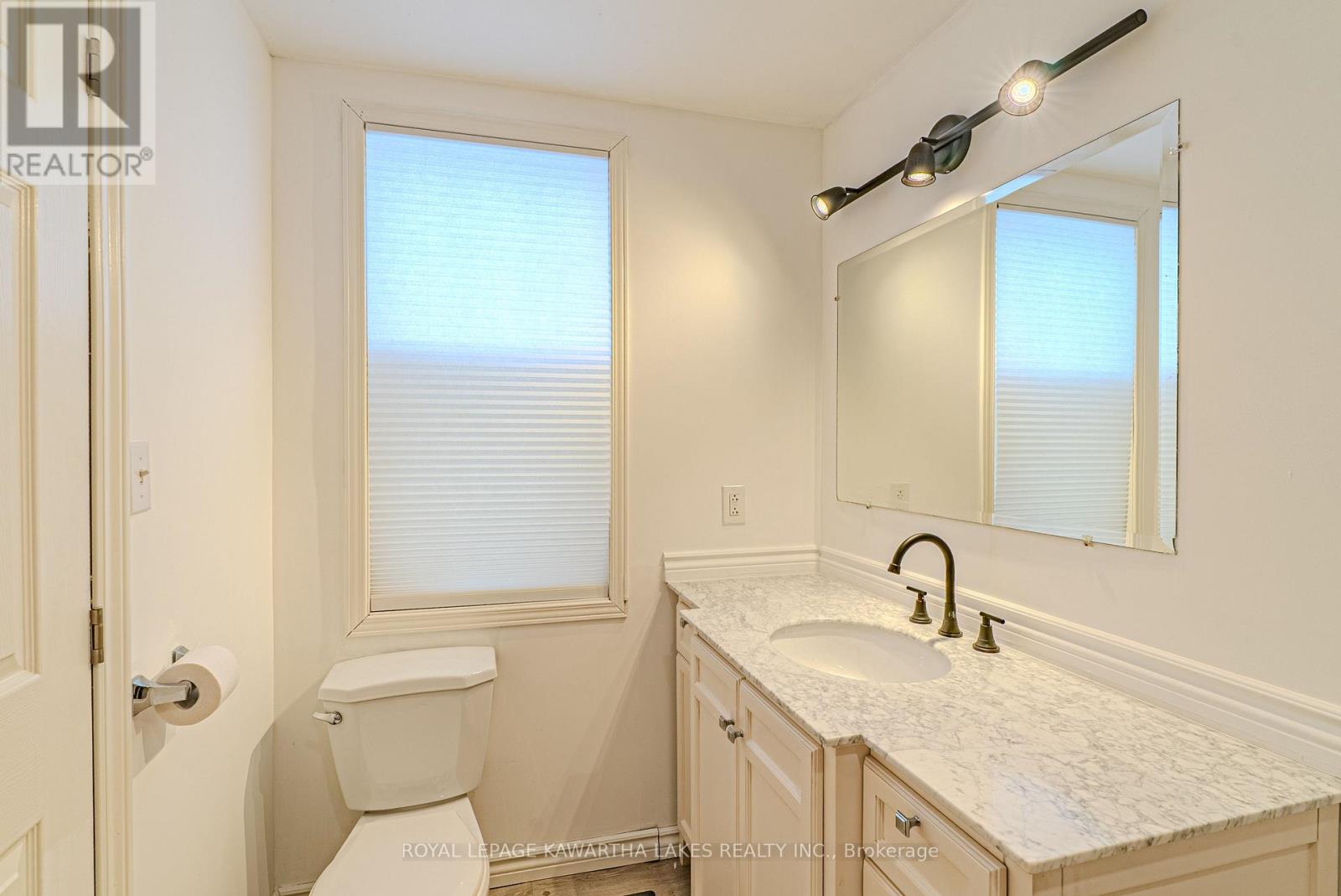 54 Glenelg Street W, Kawartha Lakes, Ontario  K9V 2V2 - Photo 19 - X12691070