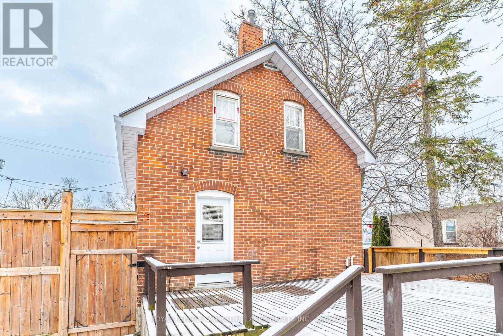 54 Glenelg Street W, Kawartha Lakes, Ontario  K9V 2V2 - Photo 32 - X12691070